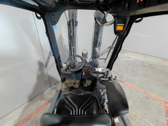 Chariot élévateur frontal 4 roues Fenwick E16P - 6