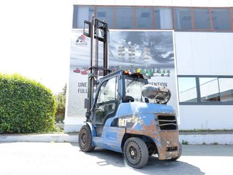 Chariot élévateur frontal 4 roues Caterpillar GP50NTD