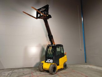 Chariot élévateur télescopique JCB TLT30G-TCR