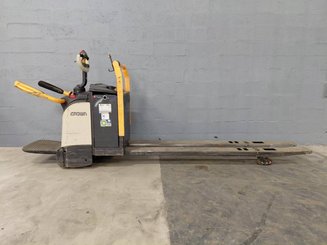 Transpalette porté debout Crown WT3060