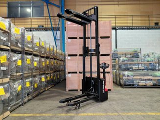 Gerbeur accompagnant Hangcha CDD12-AMC2-L
