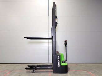 Gerbeur accompagnant Hangcha CDD12-AMC2-Li