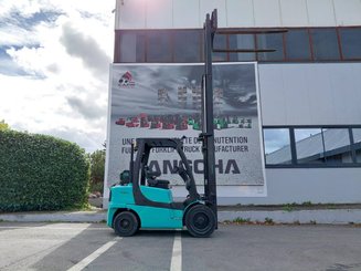 Chariot élévateur frontal 4 roues Hyster H3.00FT