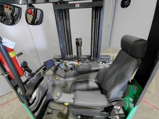 Chariot à mât rétractable multidirectionnel Mitsubishi RBM25 N3