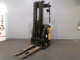 Gerbeur porté debout Caterpillar NSR16N