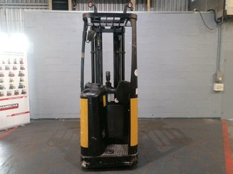 Gerbeur porté debout Caterpillar NSR16N