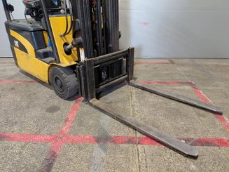 Chariot élévateur frontal 3 roues Caterpillar EP18NT - 6