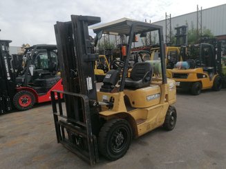 Chariot élévateur frontal 4 roues Caterpillar GP25K - 1