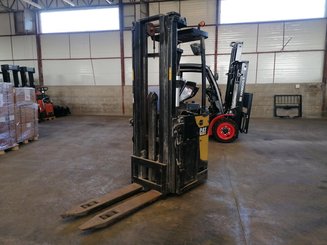 Gerbeur porté debout Caterpillar NSR20N
