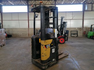 Gerbeur porté debout Caterpillar NSR20N