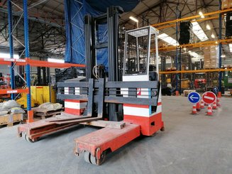 Chariot élévateur latéral multidirectionnel Combilift ESA30