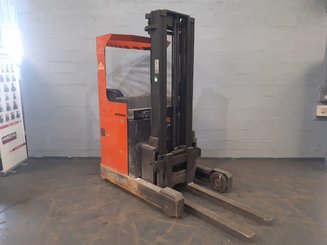 Chariot à mât rétractable BT RRM14 - 1