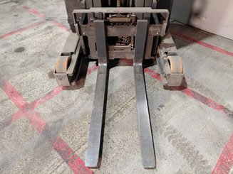 Chariot à mât rétractable BT RRE 160 - 8