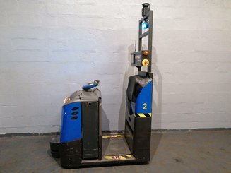 Tracteur industriel Crown TC3000 - 1