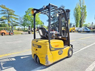 Chariot élévateur électrique Yale ERP16VT SWB