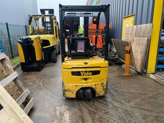 Chariot élévateur électrique Yale ERP16VT SWB