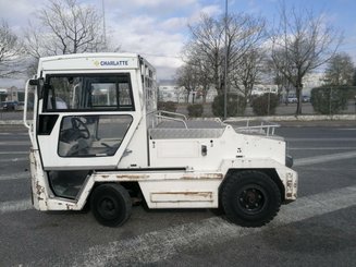 Tracteur de remorquage Charlatte T135 - 4