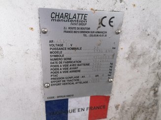 Tracteur de remorquage Charlatte T135 - 13