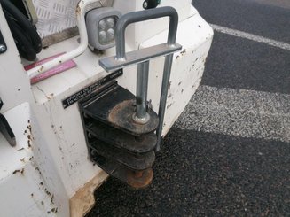Tracteur de remorquage Charlatte T135