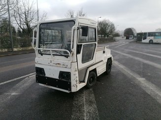 Tracteur de remorquage Charlatte T135 - 6