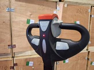 Gerbeur accompagnant Hangcha CDD16-AC1-L