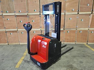 Gerbeur accompagnant Hangcha CDD16-AC1-L