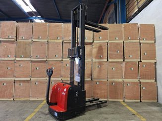 Gerbeur accompagnant Hangcha CDD16-AC1-L