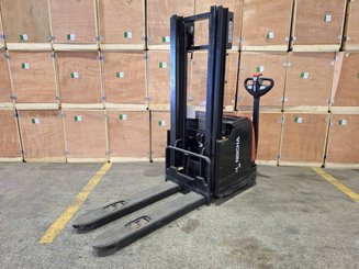 Gerbeur accompagnant Hangcha CDD16-AC1-L