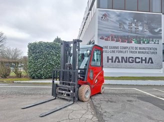 Chariot élévateur frontal 4 roues Hangcha A4W25