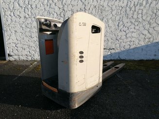 Transpalette porté debout Crown RT4000