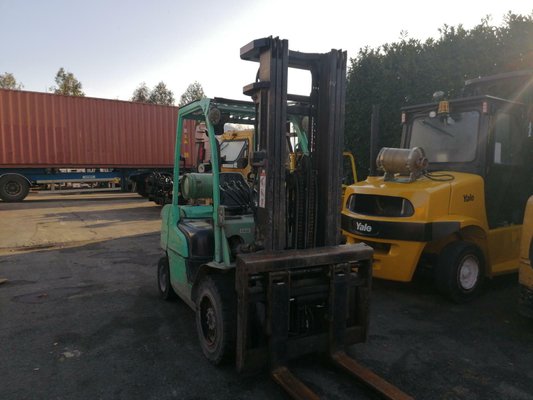 Chariot élévateur frontal 4 roues Caterpillar GP30N - 1