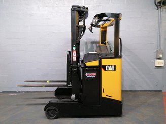 Chariot à mât rétractable Caterpillar NR16N - 1