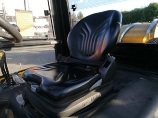 Chariot élévateur frontal 4 roues Hyundai 40L-7A - 4