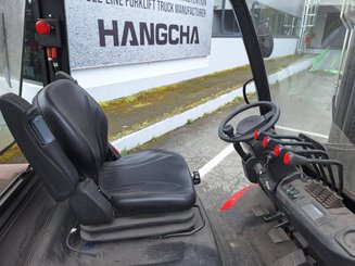 Chariot élévateur frontal 4 roues Hangcha XF35G