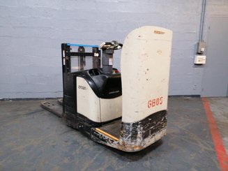 Gerbeur à plate-forme rabattable Crown DT3040