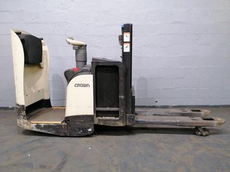 Gerbeur à plate-forme rabattable Crown DT3040