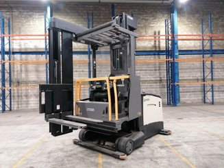 Chariot tridirectionnel à nacelle élevable Crown TSP6500-1,25 - 8