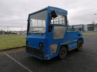 Tracteur industriel Charlatte T135 - 1