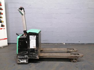 Transpalette accompagnant Caterpillar NPP20M