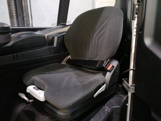 Chariot à mât rétractable Caterpillar NR20N2H