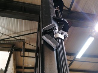 Chariot à mât rétractable Caterpillar NR20N2H