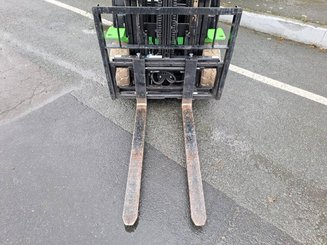 Chariot élévateur frontal 4 roues Hangcha XC18i