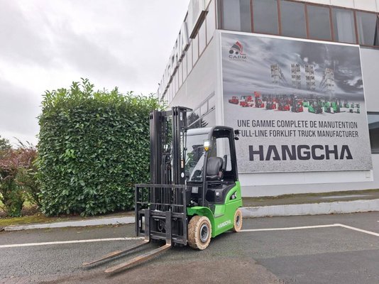 Chariot élévateur frontal 4 roues Hangcha XC18i - 1
