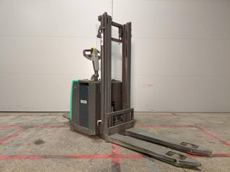 Gerbeur à plate-forme rabattable Mitsubishi SBV12P - 2