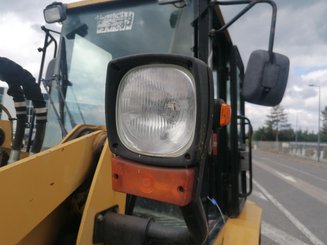 Chargeuse articulée Caterpillar 904B