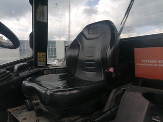 Chargeuse articulée Caterpillar 904B