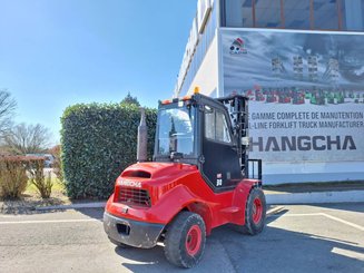 Chariot élévateur tout terrain Hangcha TT30-2
