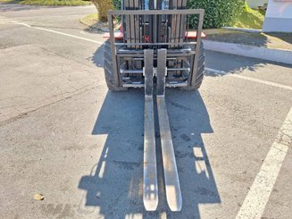 Chariot élévateur tout terrain Hangcha TT30-2
