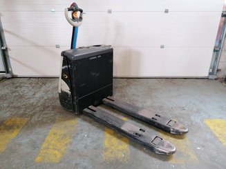 Transpalette accompagnant Crown WP3015 - 6