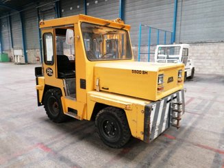 Tracteur de remorquage ATA 5500 LPG